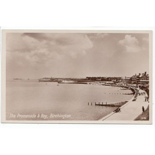 The Promenade & Bay Birchington-on-Sea Postcard RP Kent 1374