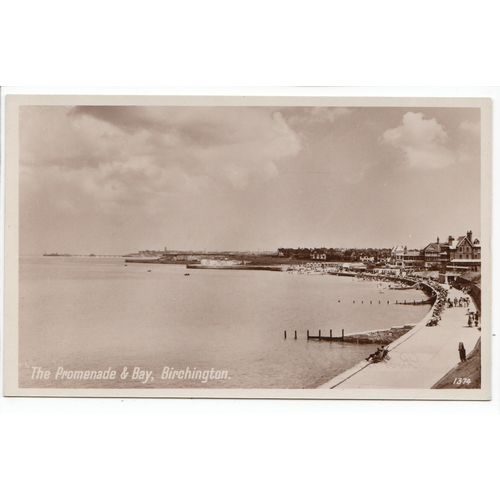 The Promenade & Bay Birchington-on-Sea Postcard RP Kent 1374