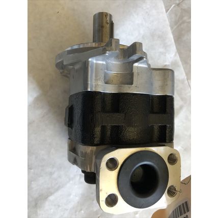 NEW KYB 8526031 9L0813 FORKLIFT HYDRRAULIC GEAR PUMP ,EN