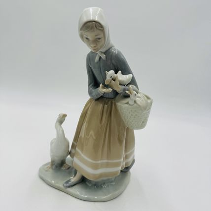 Lladro Shepherdess Girl & Ducks/Geese Basket Porcelain Figurine Spain 9in