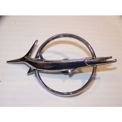 1967 1968 PLYMOUTH BARRACUDA HOOD / TRUNK EMBLEM OEM #2784610 67 68