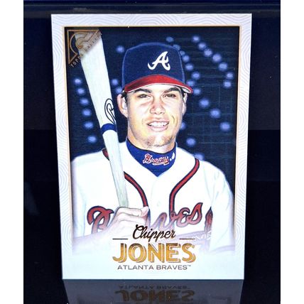 CHIPPER JONES 2018 TOPPS GALLERY BASEBALL CARD #94