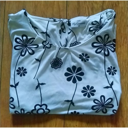 Women's Short Sleeve Top size 16 - Brand - Next