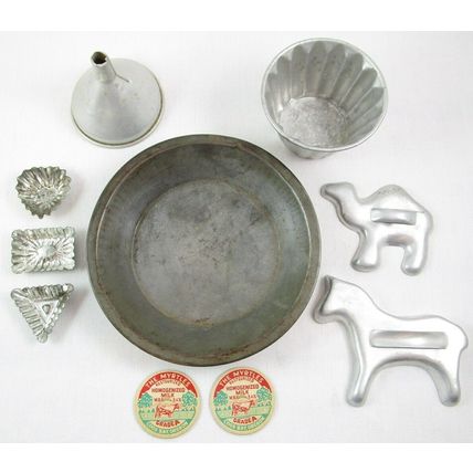 Vintage 10 Pc. Lot of Small Kitchen Items, Molds, Funnel, Milk Bottle Caps, etc.