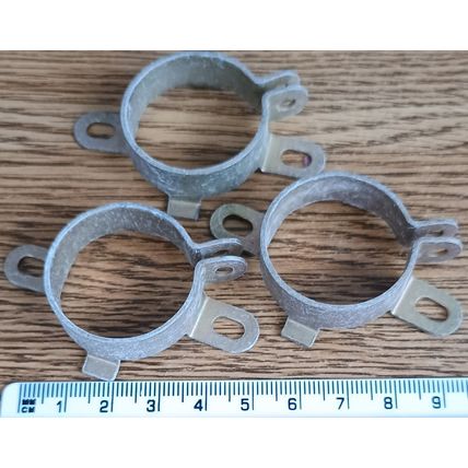 Capacitor Clamp 30mm dia 12mm high 3 off