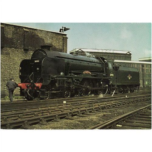 Railway Postcard SR Schools 30901 Winchester STEWARTS LANE SHED 1962 Loco
