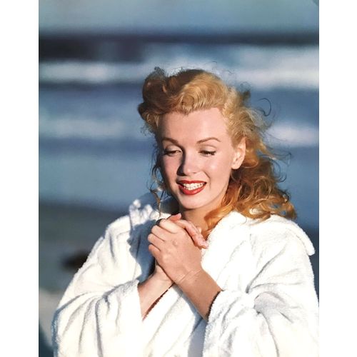 Marilyn Monroe vintage print Beach Robe Photo poster Playboy Man Gift Wall Art