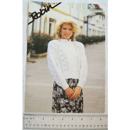Vintage: Robin 15090 cardigan, Dk, 71-107 cm, 28-42 inches