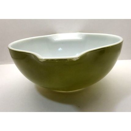 Lime Green 2 1/2Qt Pyrex Cinderella Mixing Serving Bowl 1960's Ovenware Vintage