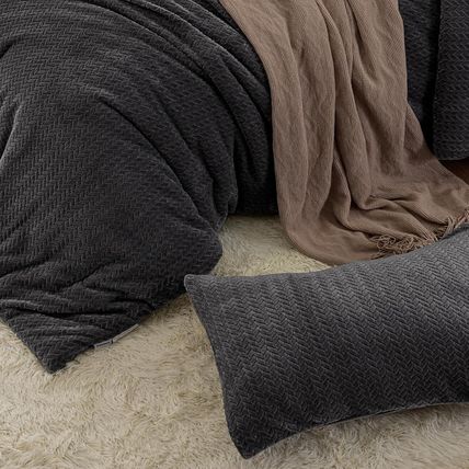 Fluffy Queen Comforter Set - Furry Grey Leaves Pattern Faux Fur Bed Set, Winter