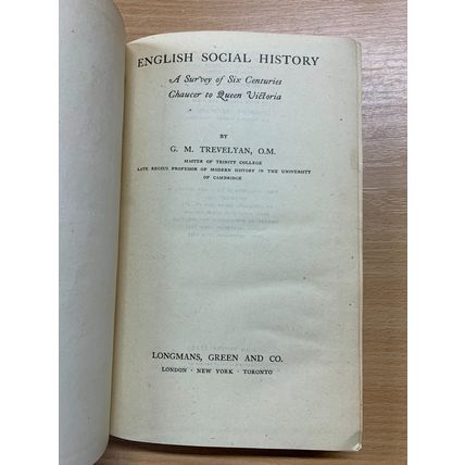 1945 "ENGLISH SOCIAL HISTORY" G M TREVELYAN ILLUSTRATED HARDBACK BOOK (P4)