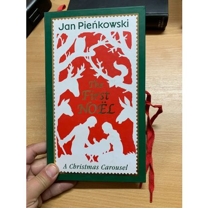 2004 1ST EDITION JAN PIENKOWSKI THE FIRST NOEL XMAS CAROUSEL HARDBACK BOOK (P3)