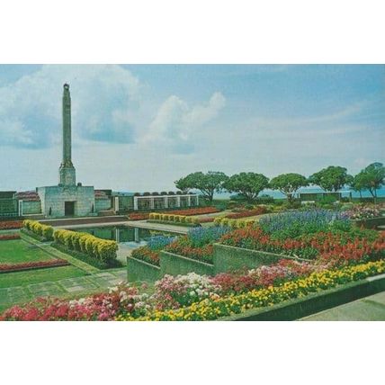 Savage Memorial Tamaki Drive Waitemata Harbour Auckland New Zealand Postcard