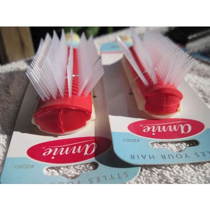 Annie Flare Rubber Cushion Base Hair Brush Stiff Plastic Bristles Denman Wig