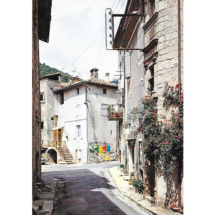 07 - THUEYTS - VIEILLE RUE
