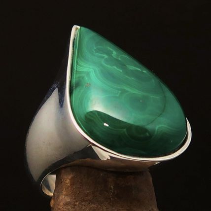 Minimalist mirror polished Sterling Silver Ring Green Pear Malachite - Size 10