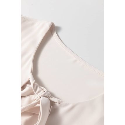 White Bow Tie Short Puff Sleeve Ruffle Hem Blouse