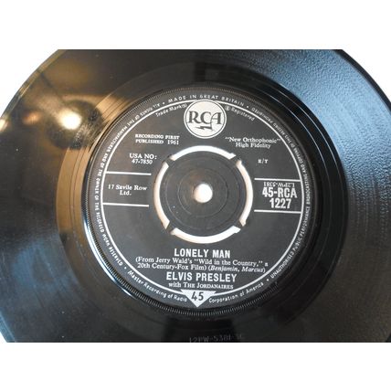 7" 1961 ELVIS PRESLEY.SURRENDER,RCA 1227. LONELY MAN. VERY GOOD CONDITION.