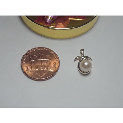 Estate 5.8mm Natural Cultured Pearl "X" Top 14Kt Yellow Gold Pendant #14725