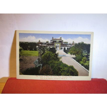 TOMB OF AKBER THE GREAT, ALLAS SIKANDRA, AGRA , INDIA. unused vintage postcard =