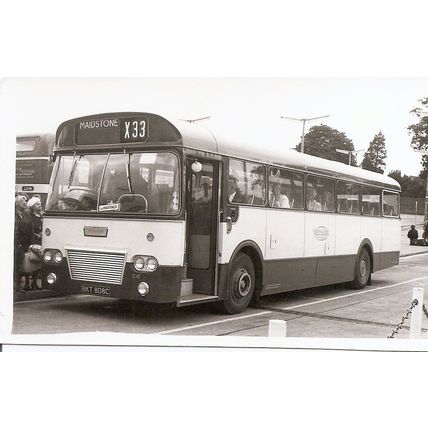 Black & White Photograph of Maidstone & District Motor Services Ltd. - BKT 808C