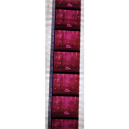 Pk DAU - D - MIX - a 025y . - 1 STRIP OF 5 - 35MM FILM CELLS. ( )