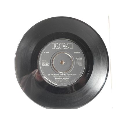7" 1983 . MICHAEL WYCOFF. (DO YOU REALLY LOVE ME) TELL ME LOVE.RCA 348.N MINT