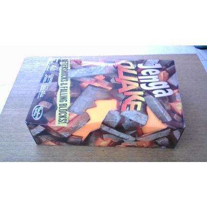 JENGA QUAKE - AFTERSHOCKS & FALLING BLOCKS (Hasbro Gaming) 2014