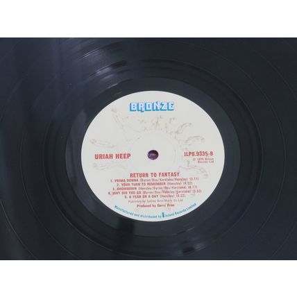 URIAH HEEP, RETURN TO FANTASY GATEFOLD VINYL LP. WITH TOUR SLIP AND TICKET .