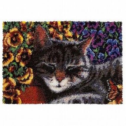 (106) Craftways FELINE & FLOWERS Latch Hook Kit 40" X 27"