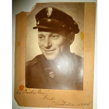 American soldier from Queens in Australia 1940's (WWII) - 8 original photos.