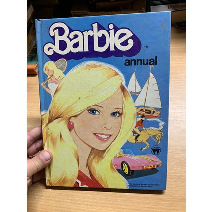 1983 "BARBIE ANNUAL" ILLUSTRATED VINTAGE ANNUAL HARDBACK BOOK (P4)
