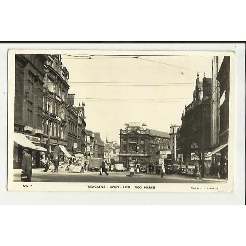 Northumberland NEWCASTLE UPON TYNE Bigg Market Postcard by Alpha (NW 17)
