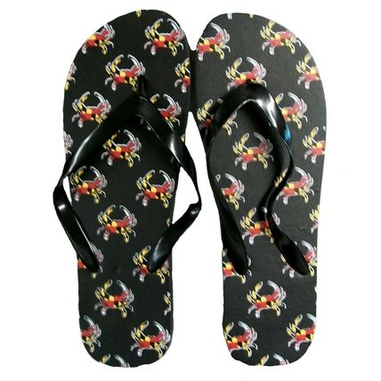 Maryland Flag Design with Small Crabs Flip Flops Large Size 10-11