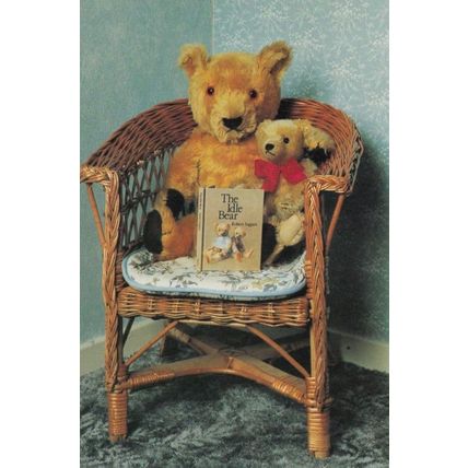 Teddy & Baby Reading The Idle Bear Book Postcard
