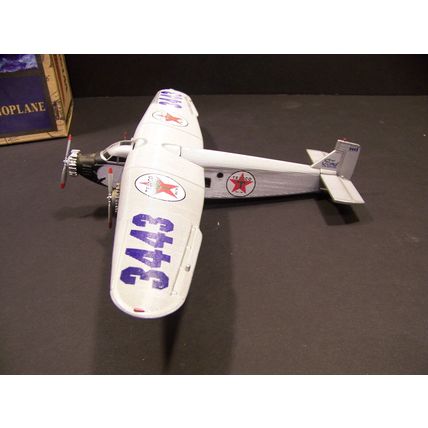 WINGS OF TEXACO ERTL 1927 FORD TRI MOTORED MONOPLANE AIRPLANE BANK 1999