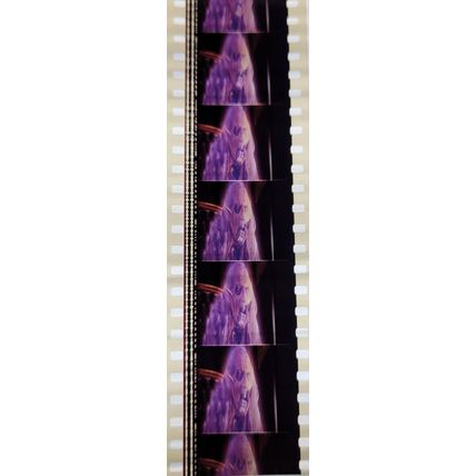 Pk DAU - B - MIX - e 0130Z . - 1 STRIP OF 5 - 35MM FILM CELLS. ( )