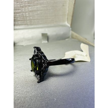 Oval Peridot Gem W/Accents & Black Colored Band Sz9 Reign Reveal Ring