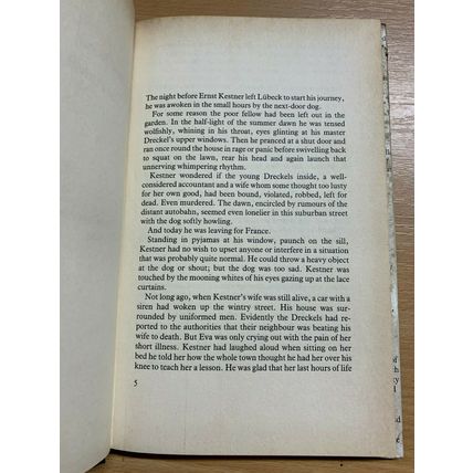 1985 DAVID HUGHES "THE PORK BUTCHER" FICTION HARDBACK BOOK (P4)