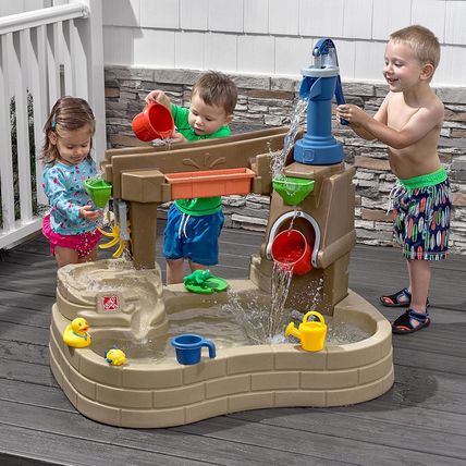 Step 2 Pump & Splash Discovery Pond Water Table, Kids Water Sensory Activity Poo