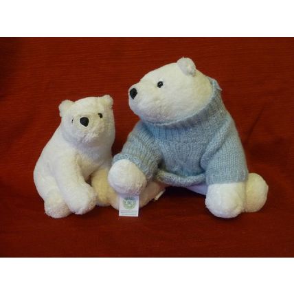 LOT OF 2 BATH & BODY WORKS POLAR BEARS LARGE BEAR HAS GRAY COWL NECK SWEATER