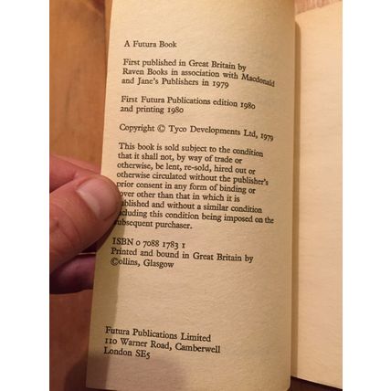 1980 ALISTAIR MACLEAN "TROIKA" BY DAVID GURR FICTION PAPERBACK BOOK (P3)