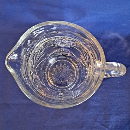 Vintage Anchor Hocking PRESCUT CLEAR PINT PITCHER Early America Star of David