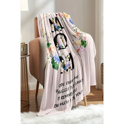 White MOM Floral Print Flannel Blanket 130*150cm