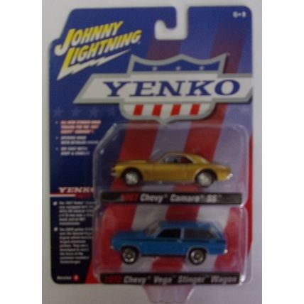 JOHNNY LIGHTNING 2 pack 1967 CHEVY CAMARO / CHEVY VEGA STINGER WAGON ( 2021)