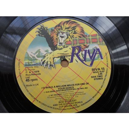 Rod Stewart & Scotland World Cup Squad 1978 7" Vinyl Single Ole Ola b/w I'd Walk
