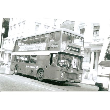Black & White Photograph of United Counties Omnibus Co. Ltd. - URP 943W