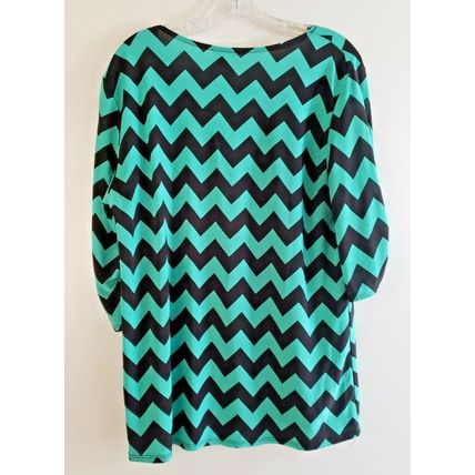 Star Vixen Aqua & Black Zig Zag Poly Spandex Women's 3/4 Sleeve Top Size L