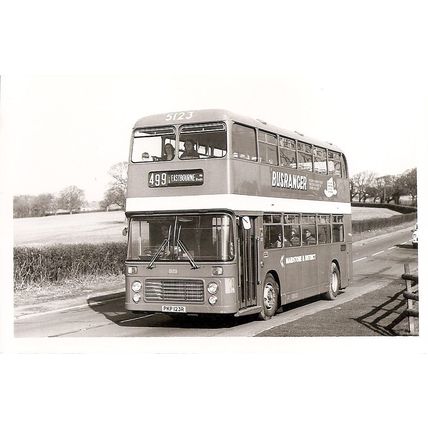 Black & White Photograph of Maidstone & District Motor Services Ltd. - PKP 123R