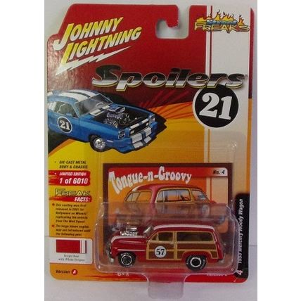 JOHNNY LIGHTNING 1950 Mecury Woody Wagon ( 2021)